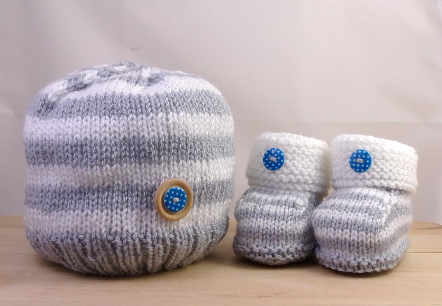 Hand Knitted Hat & Booties