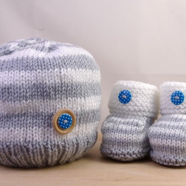 Hand Knitted Hat & Booties