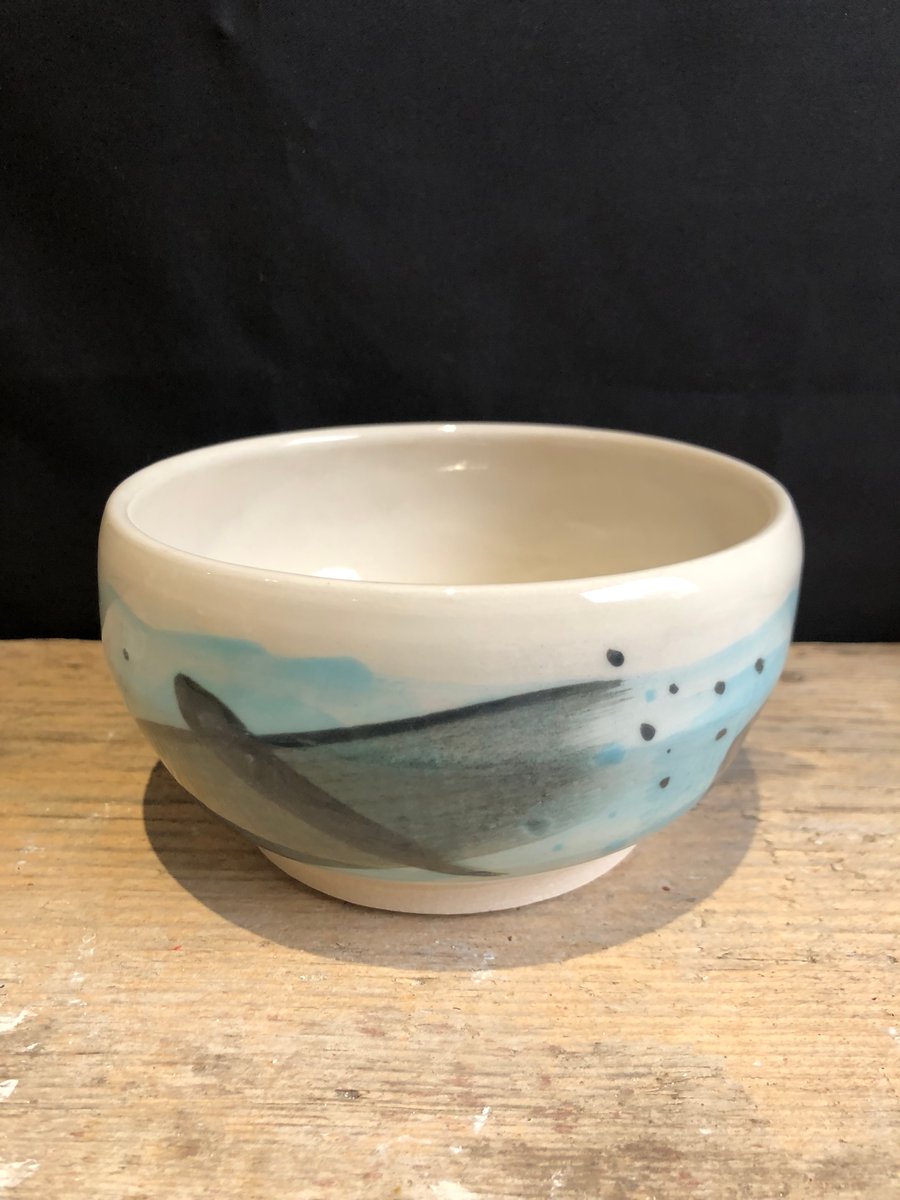 Stoneware XXX brushwork bowl (1 of 3)