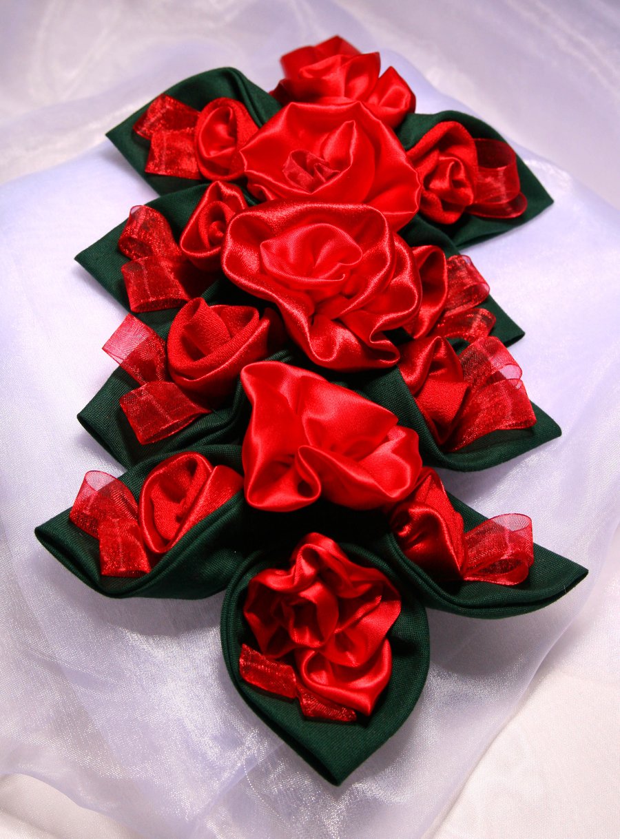 Christmas wall or door hanging,  table decoration