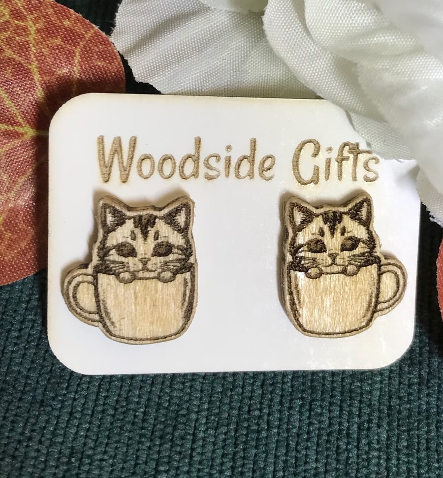 Cats in cups - Barista stud earrrings laser engraved.