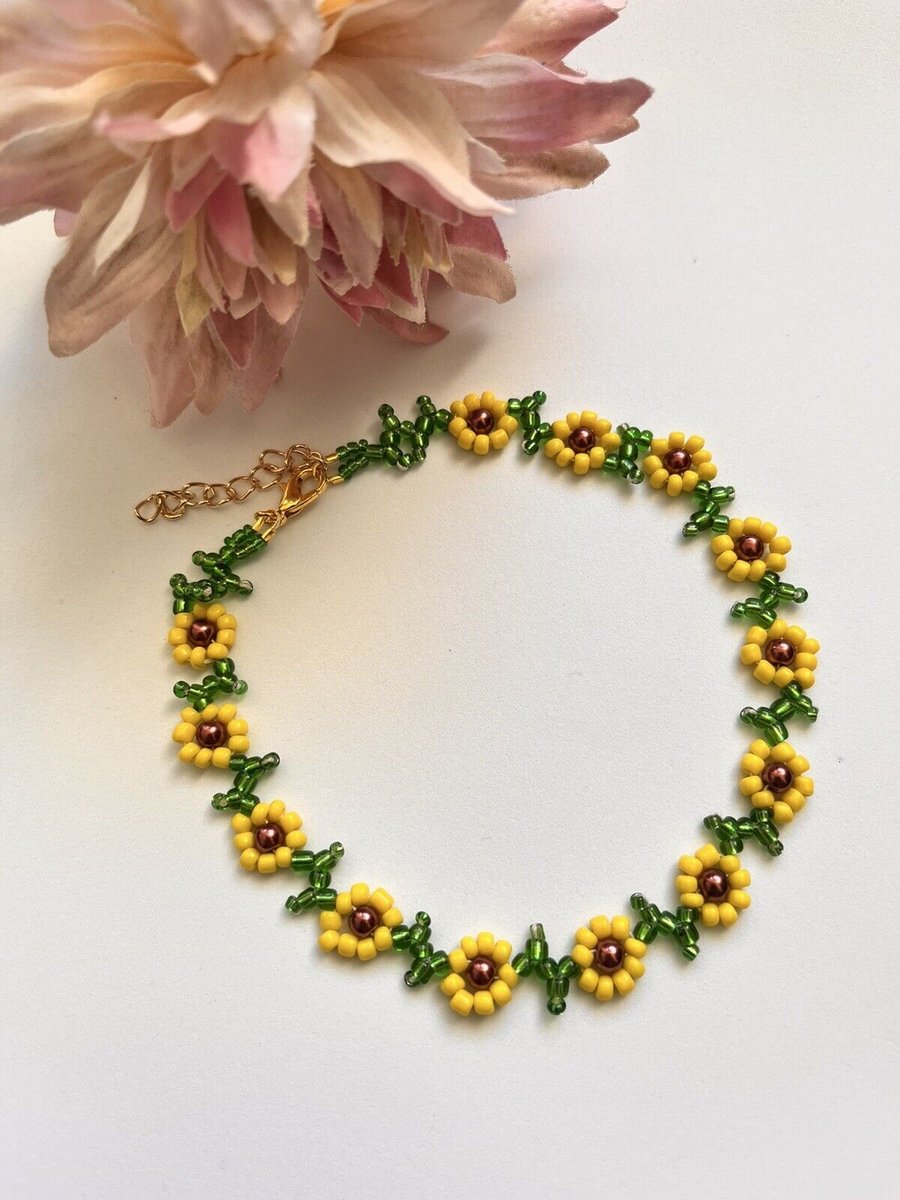 Yellow Daisy bead choker necklace floral flower beaded boho green ditsy  women