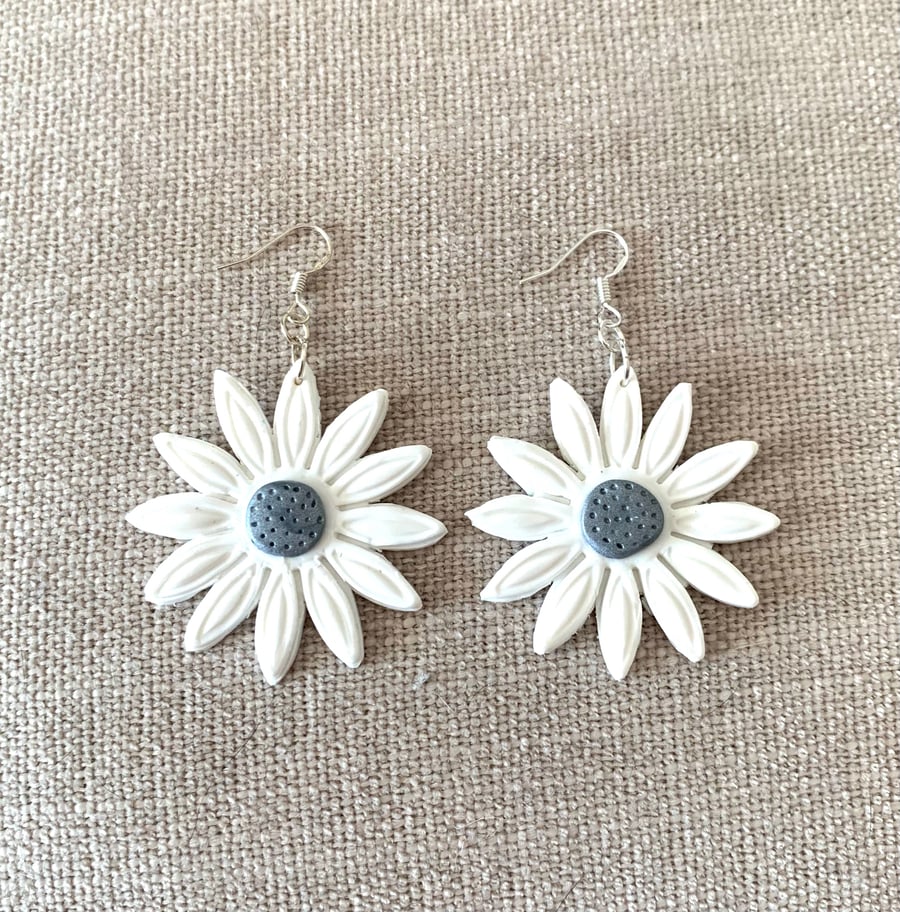 Unique white daisy flower polymer clay lightweight dangle earrings 