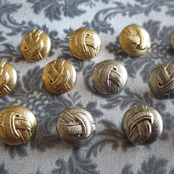 18mm 28L Vintage Italian Buttons available in Antique Silver and  Ant Gold