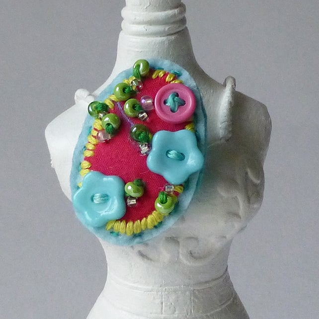 Brooch pin-  Oval fabric brooch - Cathy