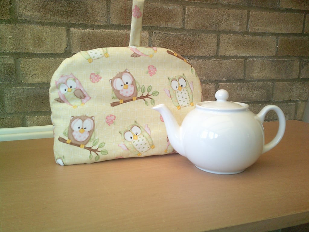 Contempary Owls on a Pale Lemon Background Small Tea Cosy