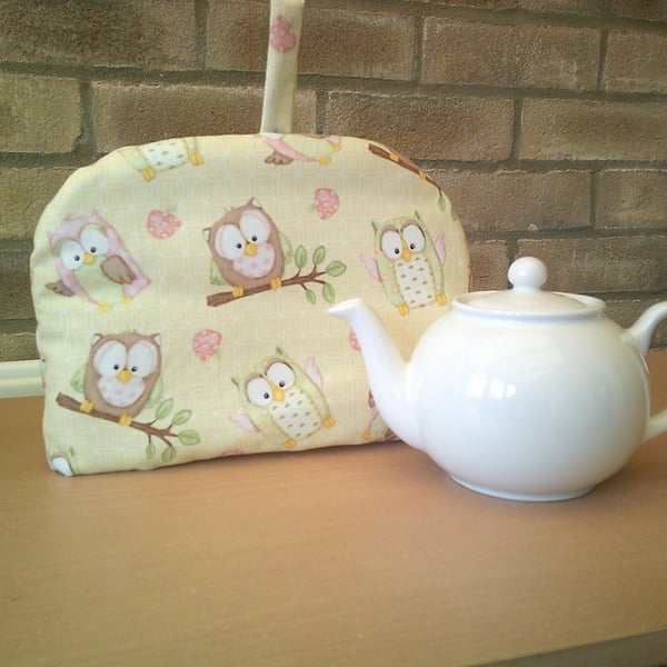 Contempary Owls on a Pale Lemon Background Small Tea Cosy