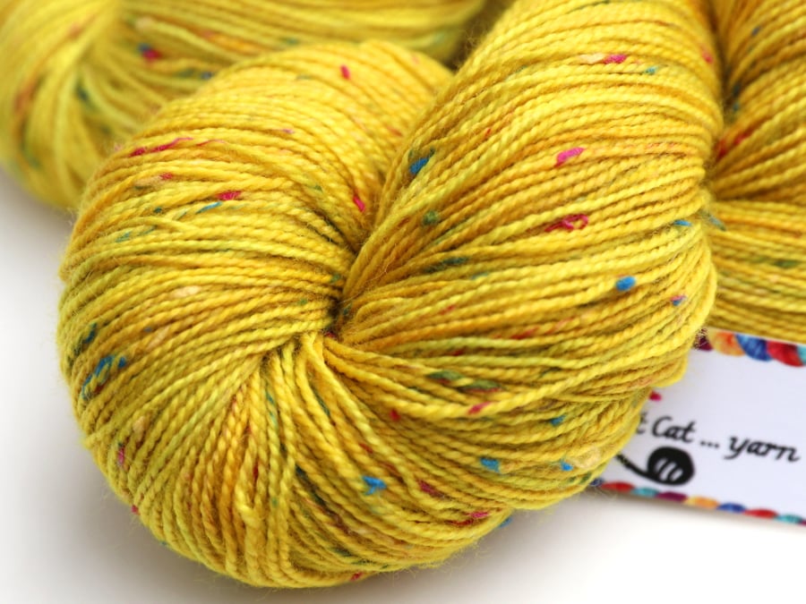 SALE: Sunspots - Superwash neppy 4 ply yarn