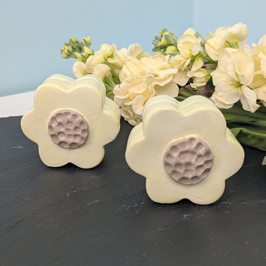 Pair of ceramic pastel yellow flower photo stands