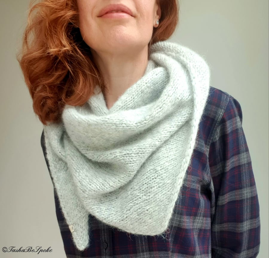 Hand knitted shawl, Alpaca knit shawl, Winter wool scarf, Unisex knit bandana