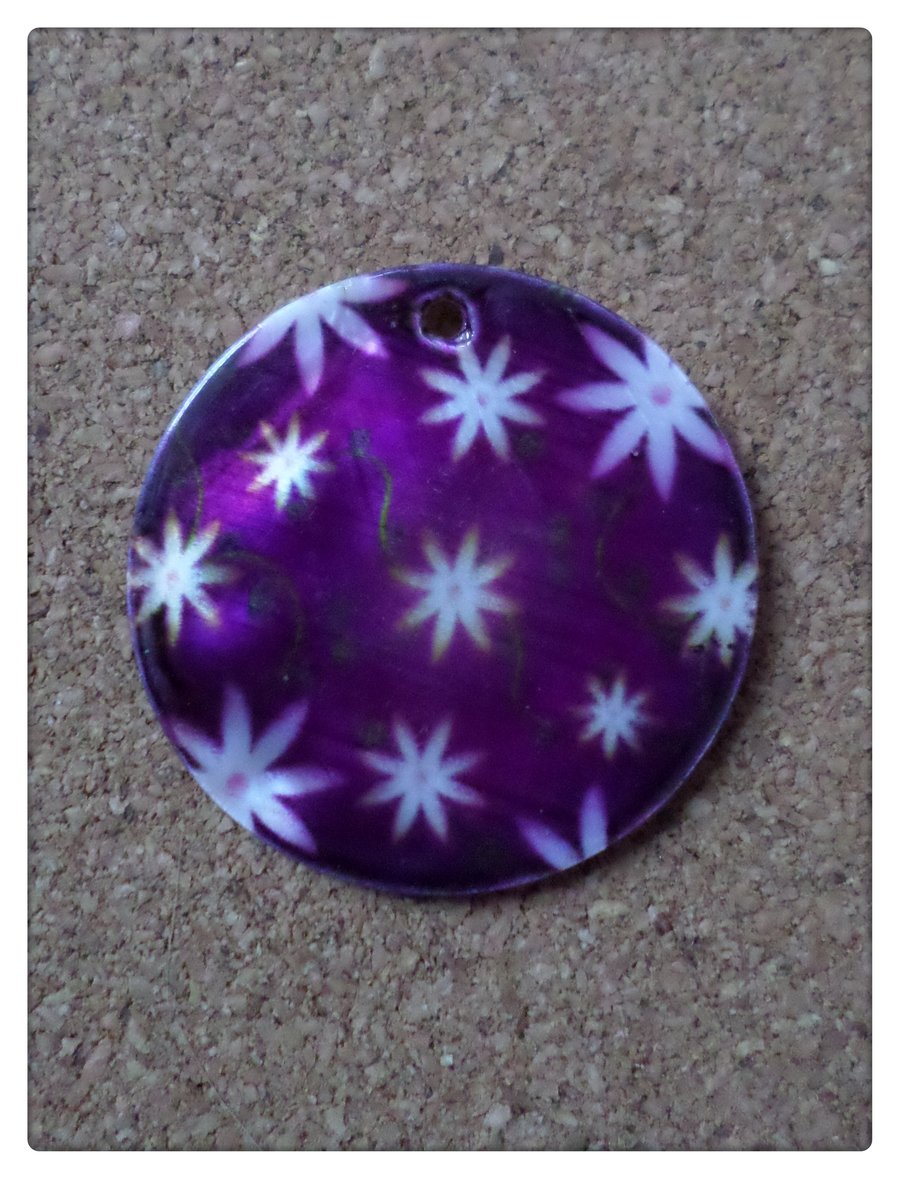 2 x Printed Shell Pendants - Round - 35mm - Purple Flowers 