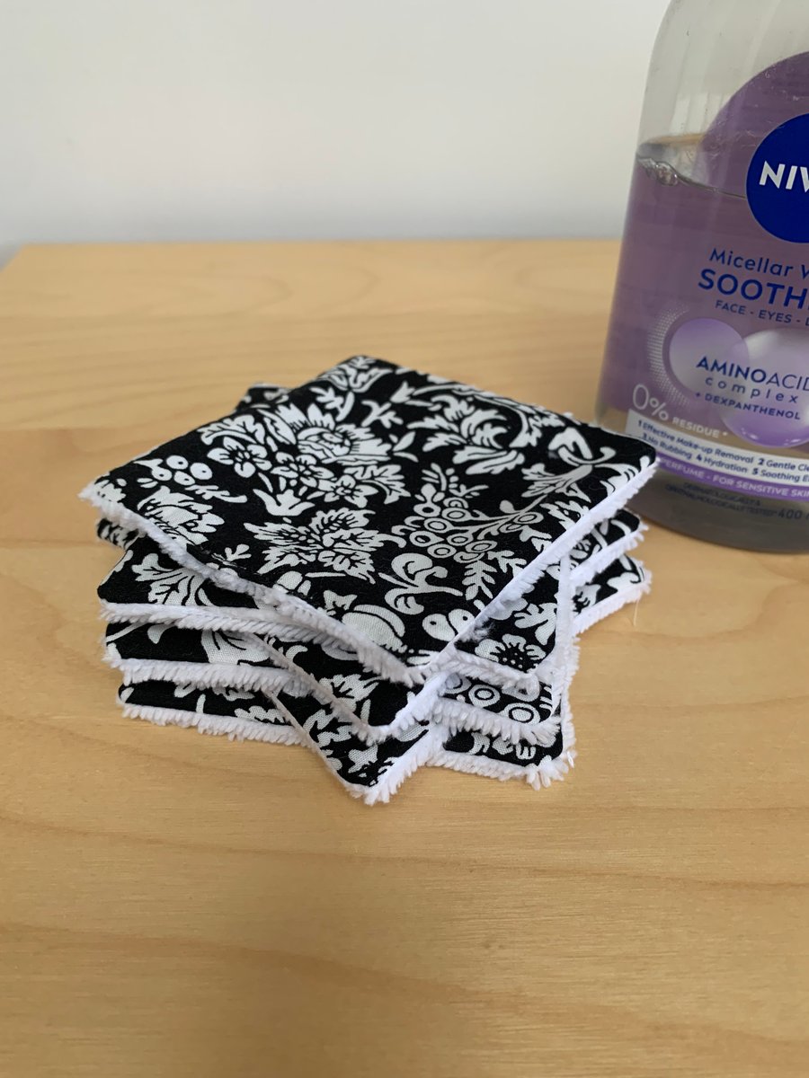 Black And White Floral Print Reusable Makeup Remover Wipes