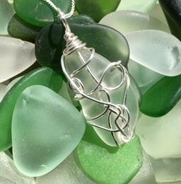 SOLD—Clear Seaglass pendant - REF: CS02