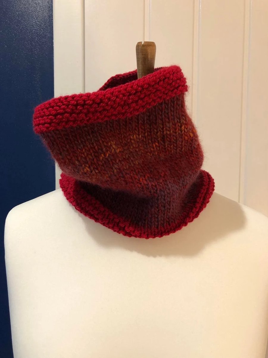 Cowl Chunky Red edged acrylic knitted mix Tweed wool 8" wide x 22" around neck