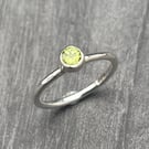Peridot Silver ring, birthstone ring, sterling silver hammered stone ring, green