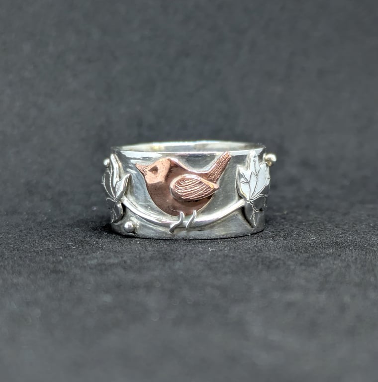 Sterling silver band ring, Silver ring with wren and ivy leaves