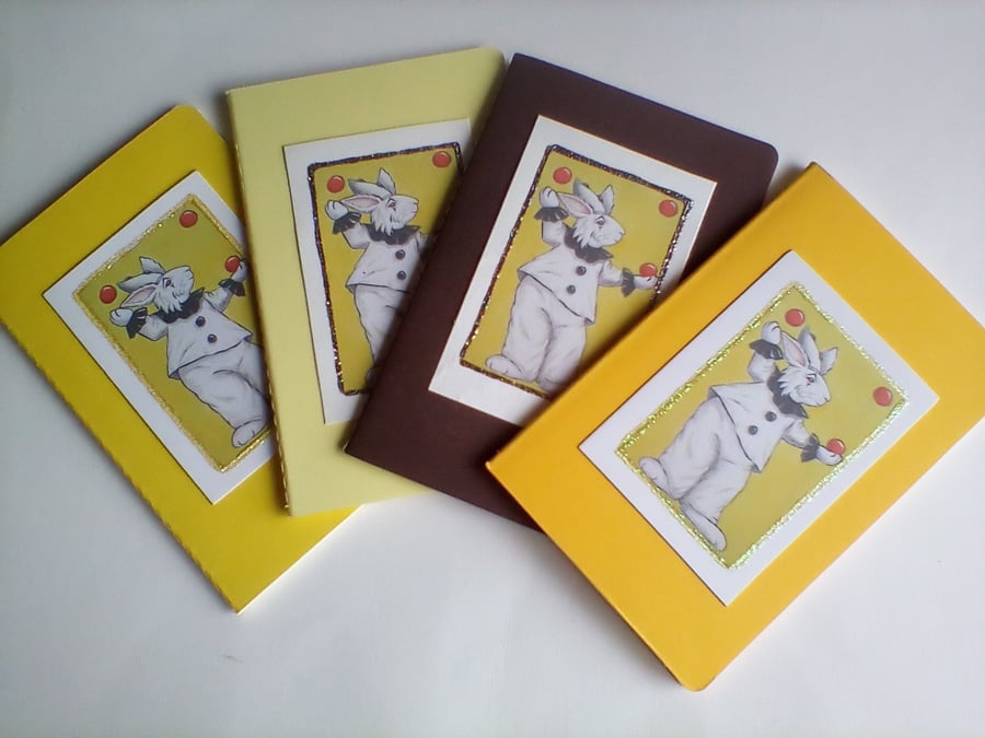 Mini Notebook Set Featuring Rabbits
