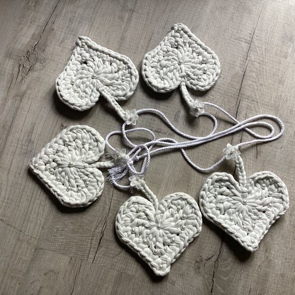 Heart bunting, wall deco
