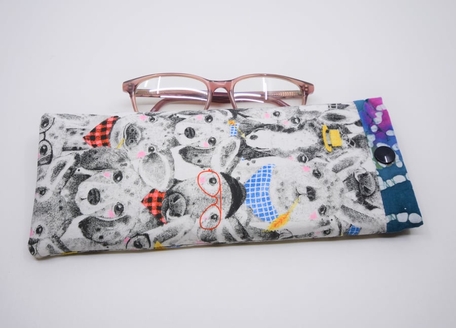 Fun animal print glasses case, fully padded.
