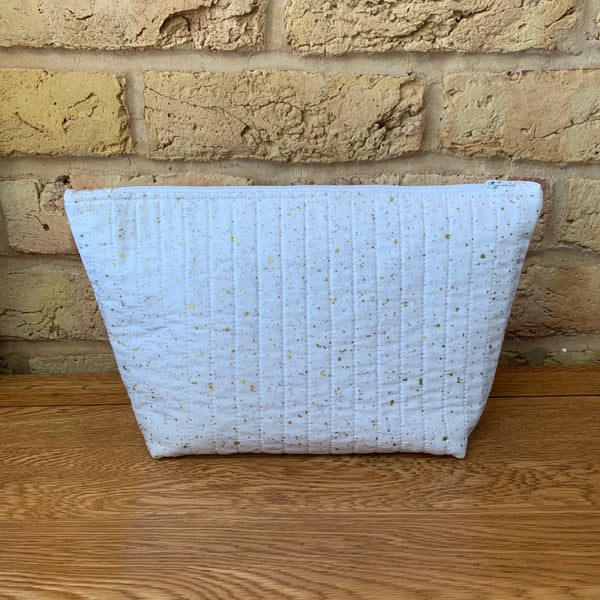 White and Gold Quilted Fabric Washbag