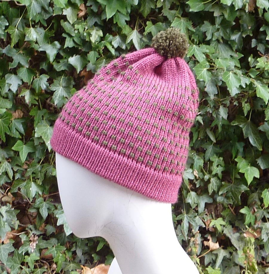 Woman's Knitted Beanie