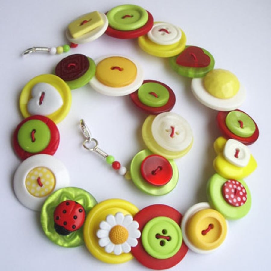 Ladybird, Ladybug and daisy - White, yellow, red and lime green button necklace