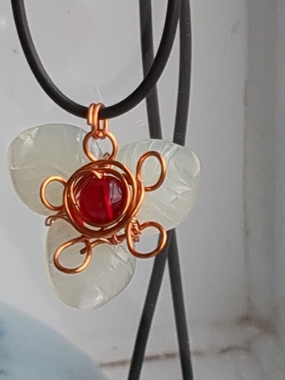 New Jade and copper flower pendant 