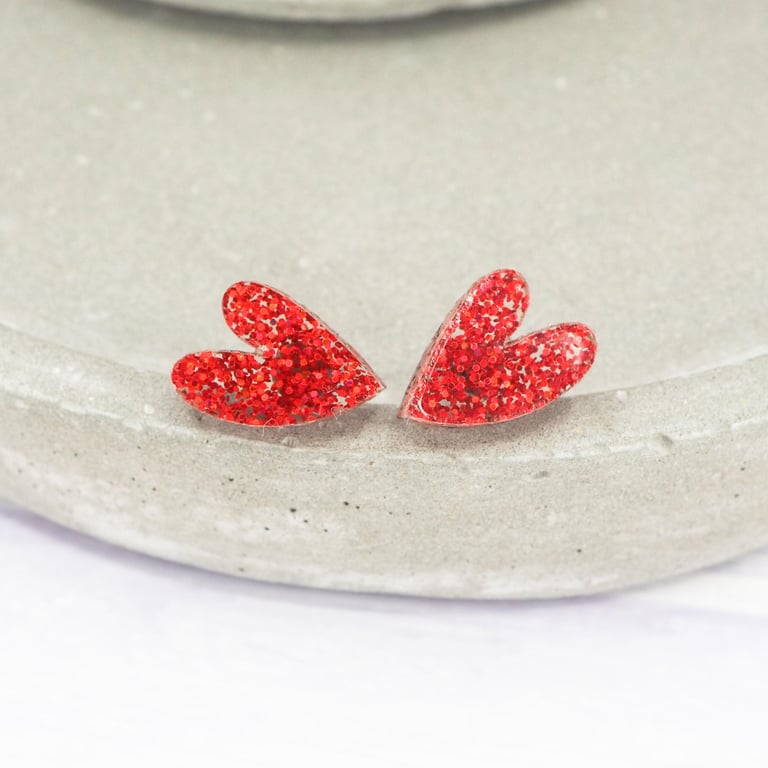 Titanium posts - Red glitter acrylic heart stud earrings - Hypoallergenic