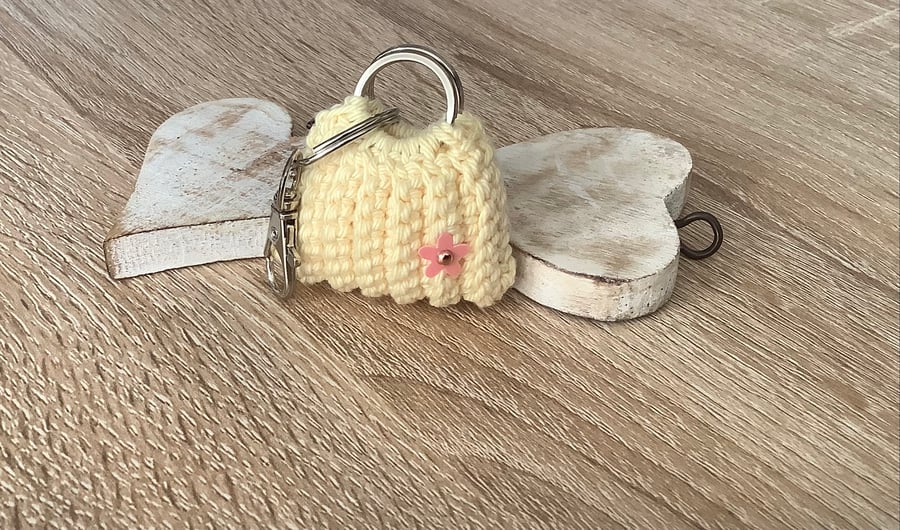 Small bag key, ear buds, coins holder