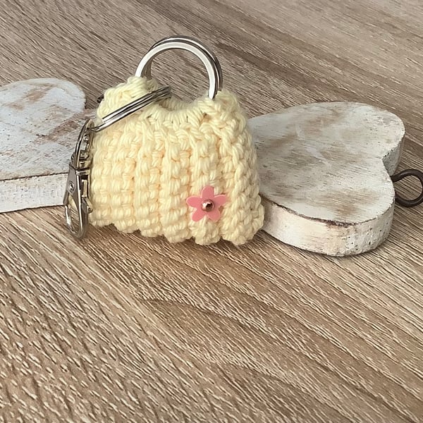 Small bag key, ear buds, coins holder
