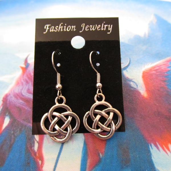 Celtic knot earrings.  Celtic shield knot dangly earrings.