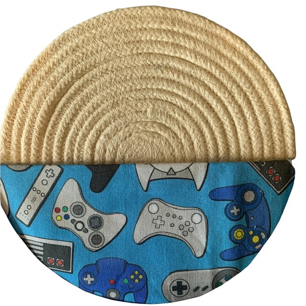 Playing Card Holder - 13 Cards- Game Controller 