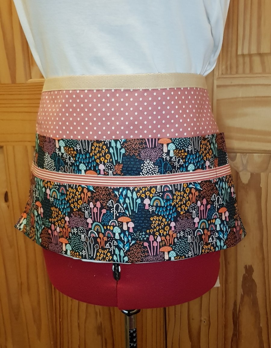 Garden apron, toadstools black with pink polka dot 