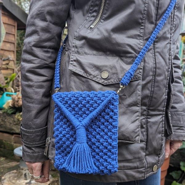 Macrame cross-body bag