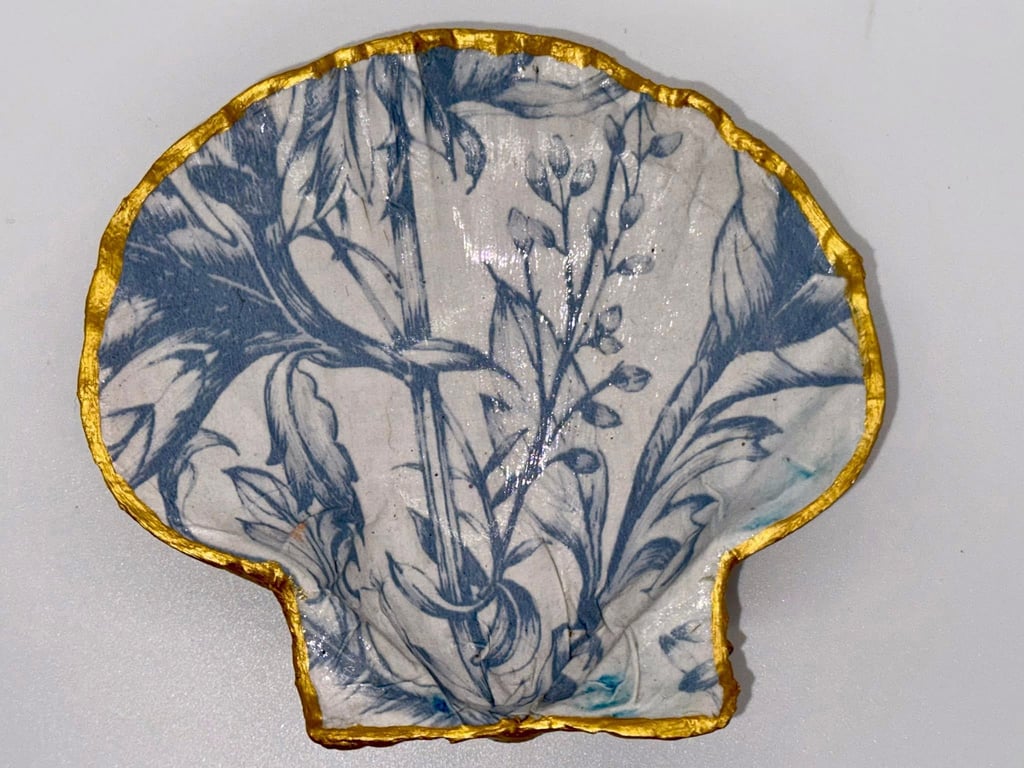 Scallop shell soap dish