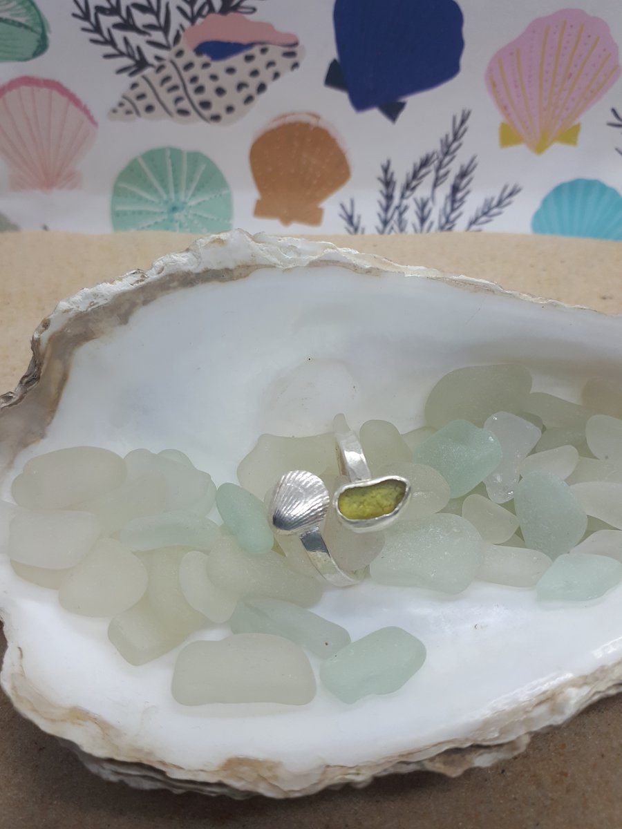 Light yellow gold sea glass and cockle adjustable ring 