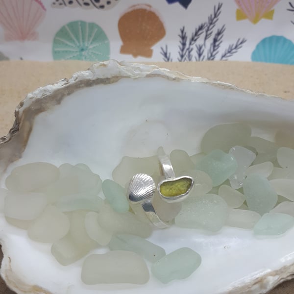 Light yellow gold sea glass and cockle adjustable ring 