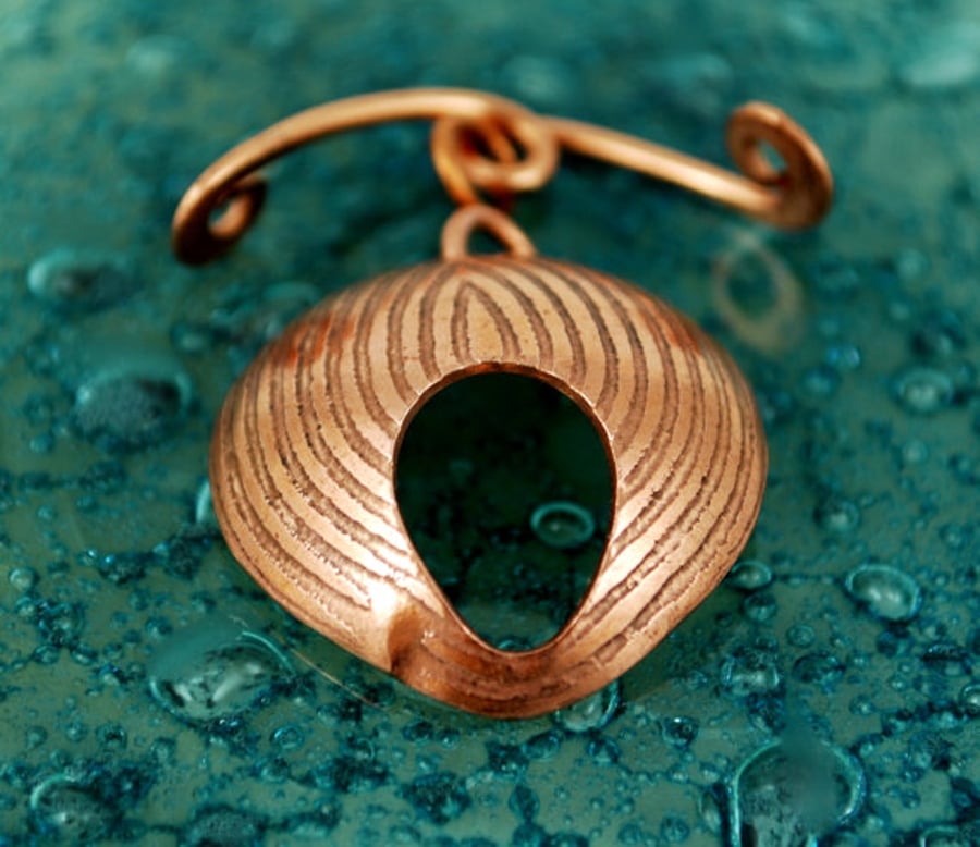 Handmade Copper Toggle & Clasp - Fingerprint illusion- handmade