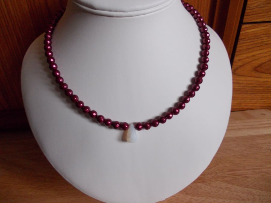 Burgundy shell pearl and white opal necklace