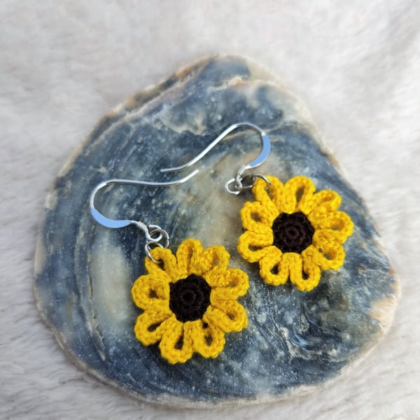 Micro-crochet sunflower earrings