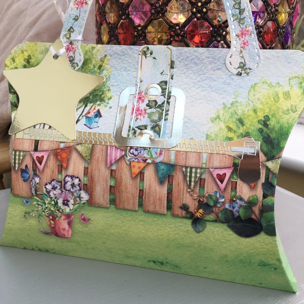 Garden party celebration handbag style pillow style gift box