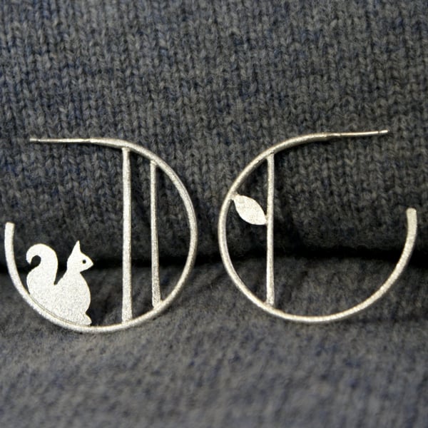 Edge of the wood squirrel hoops