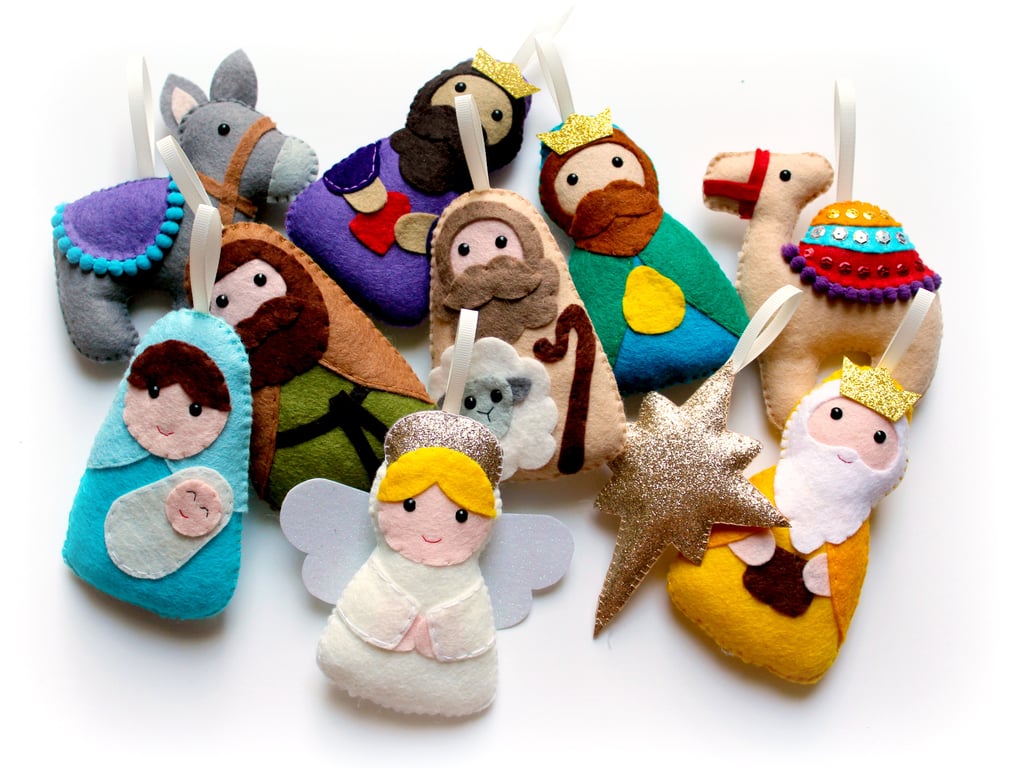 Felt Nativity Garland. Handmade set of 10 felt decorations.