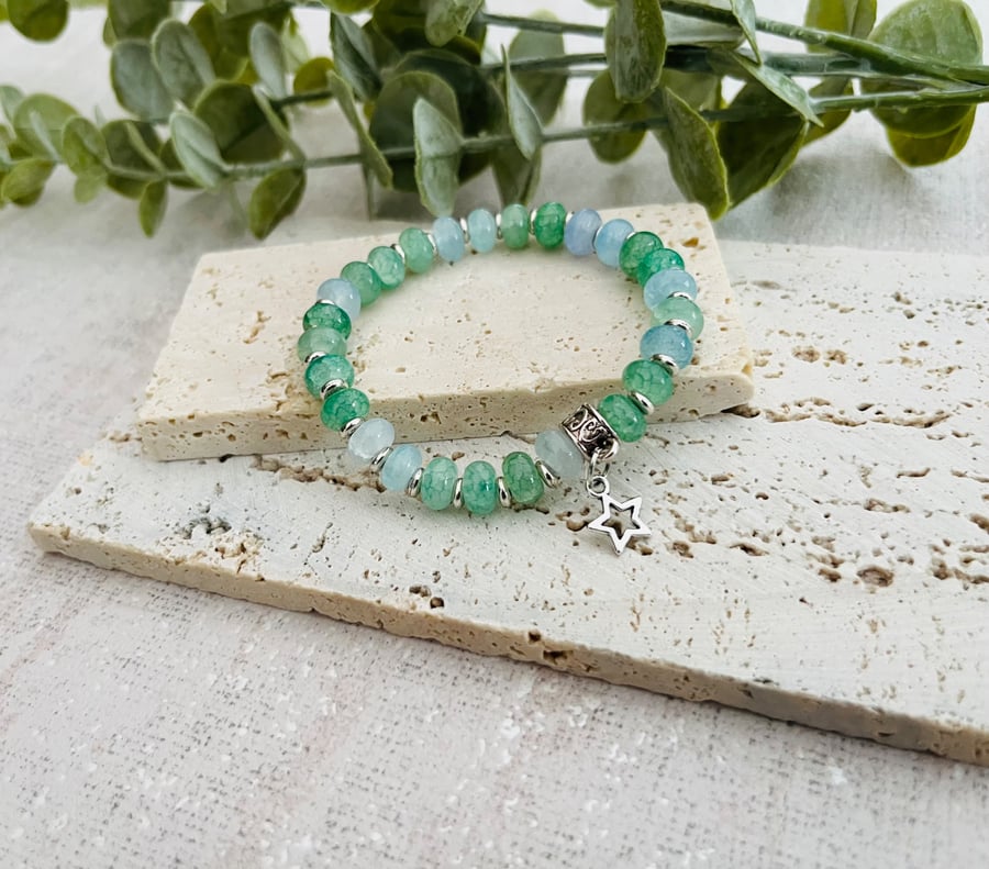 Glass bead charm bracelet