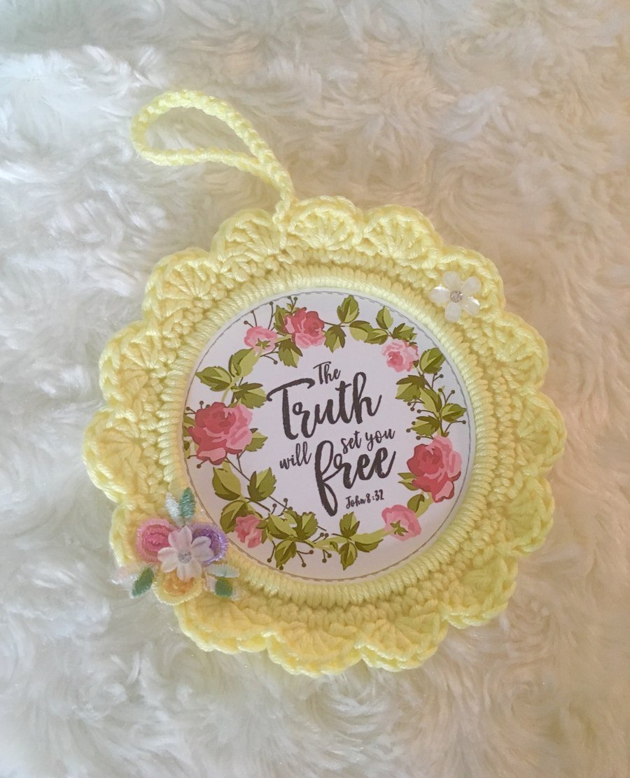 Crocheted Scripture frame 