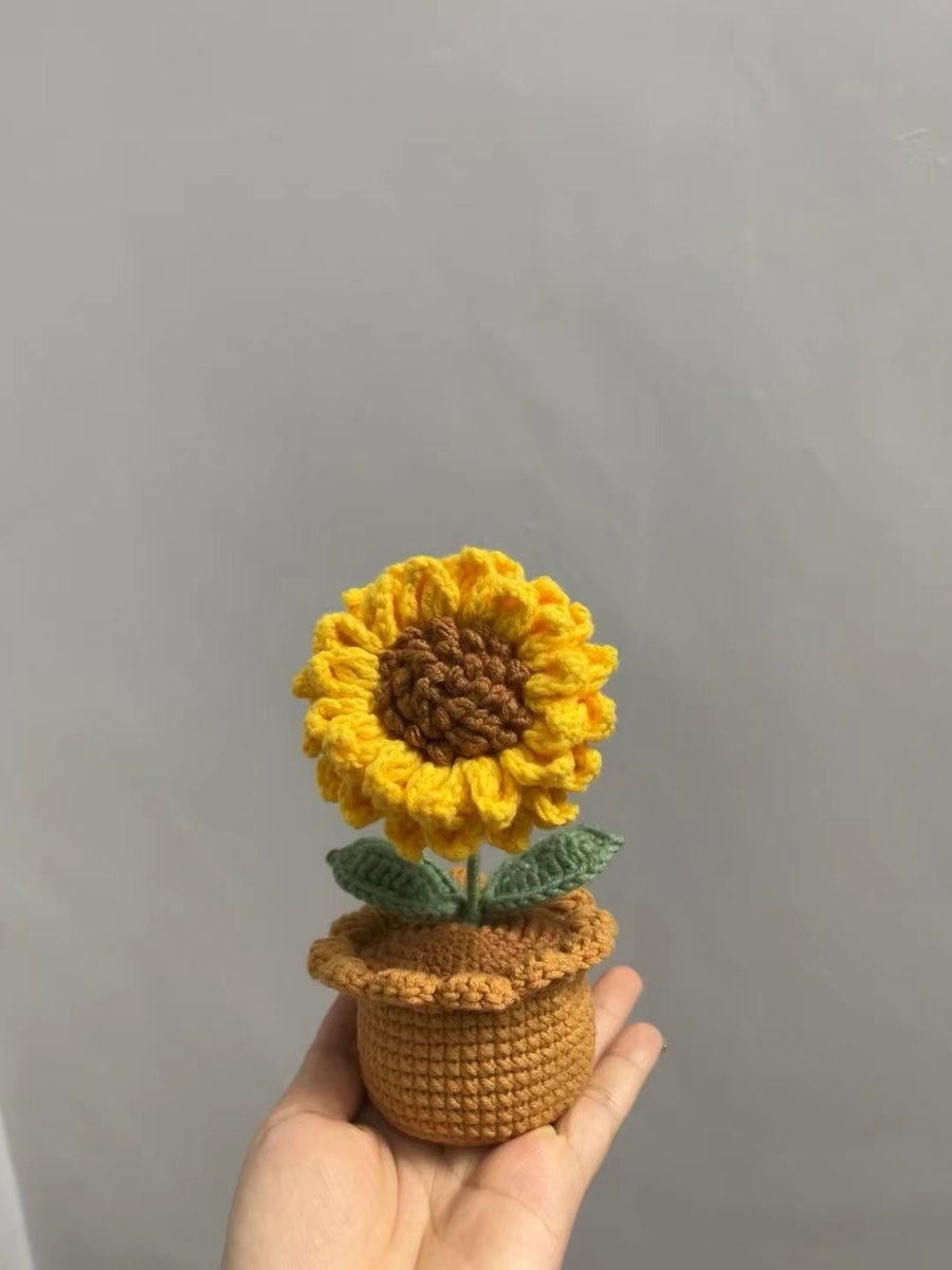 Artisanal Crochet Yarn: Vibrant Sunflower Potted Plant, Charming Potted Crochet 