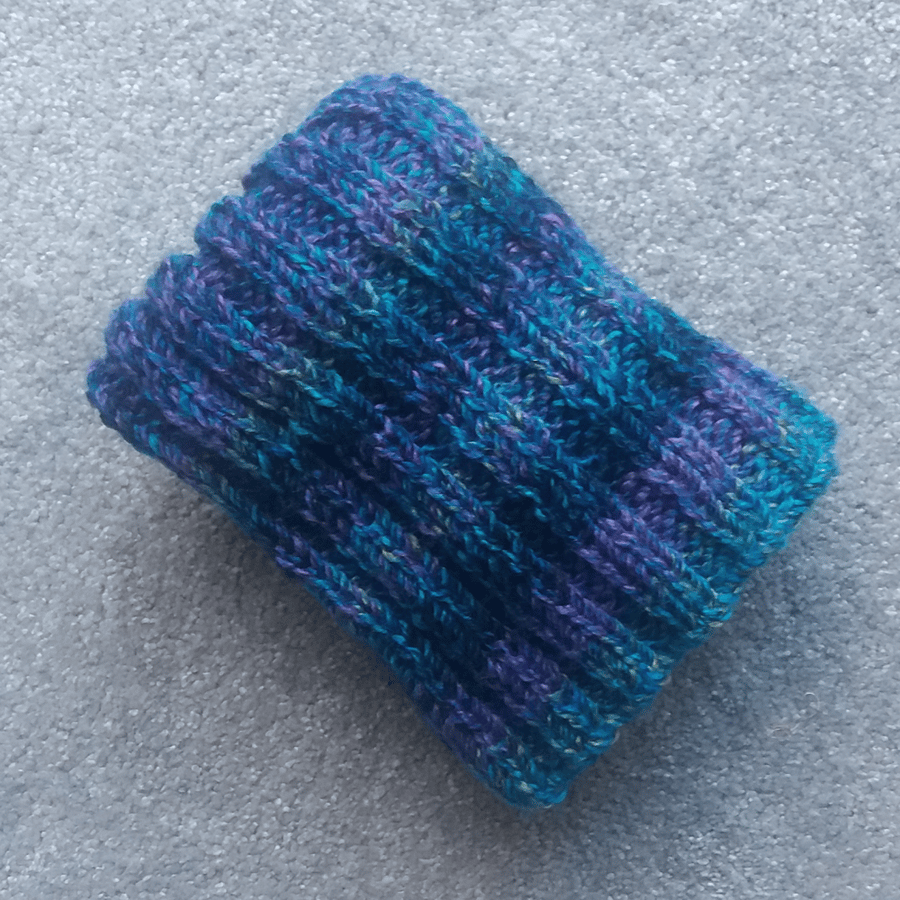 KNITTING PATTERN PDF Jeweltone Cowl