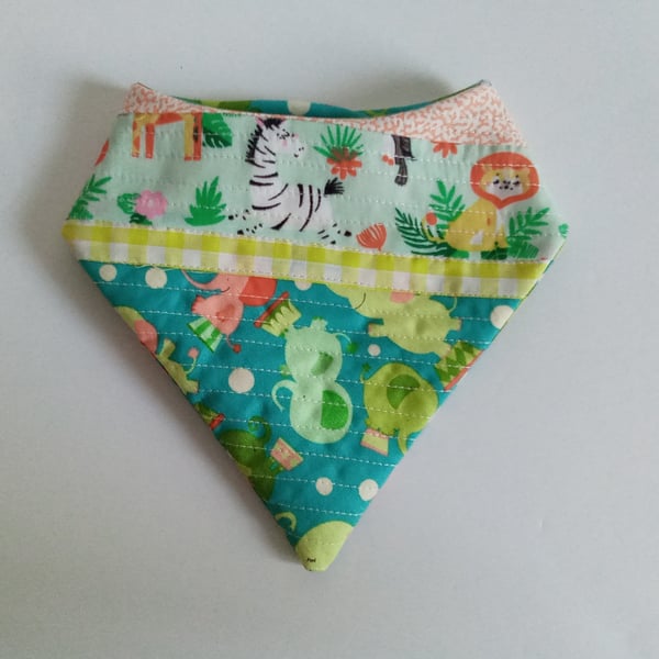 Bandana bib, new baby gift,  bib, patchwork, quilted bib, reversible bandana bib