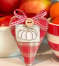 SALE 2026 - PUMPKIN HEART - white pumpkin patch, red checks