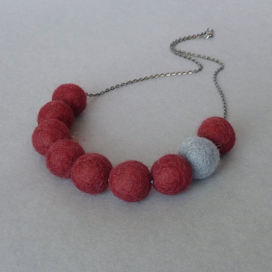 Chunky Burgundy Felt Beaded Necklace - Maroon Statement Colour Block Jewellery 